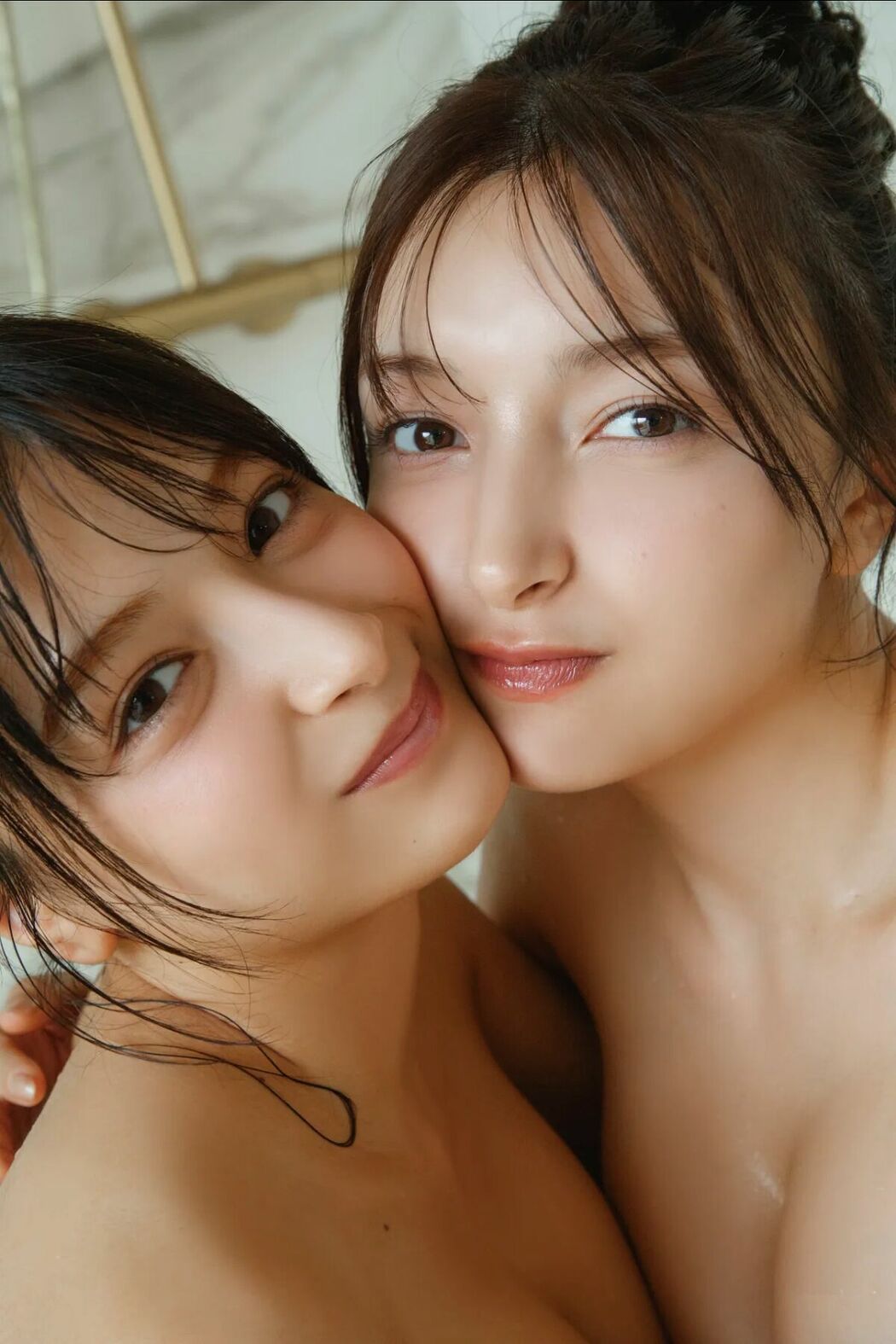 JP Marina Momose 百瀬まりな And Erika – FRIDAY Monthly Girl 055 エリマリ姉妹 Part02 (52P)