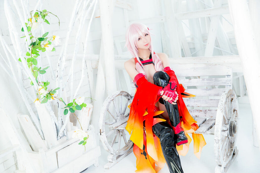 Coser@Mikehouse ミケ – The One Who Prays To Ask For Forgiveness Part02 (60P)