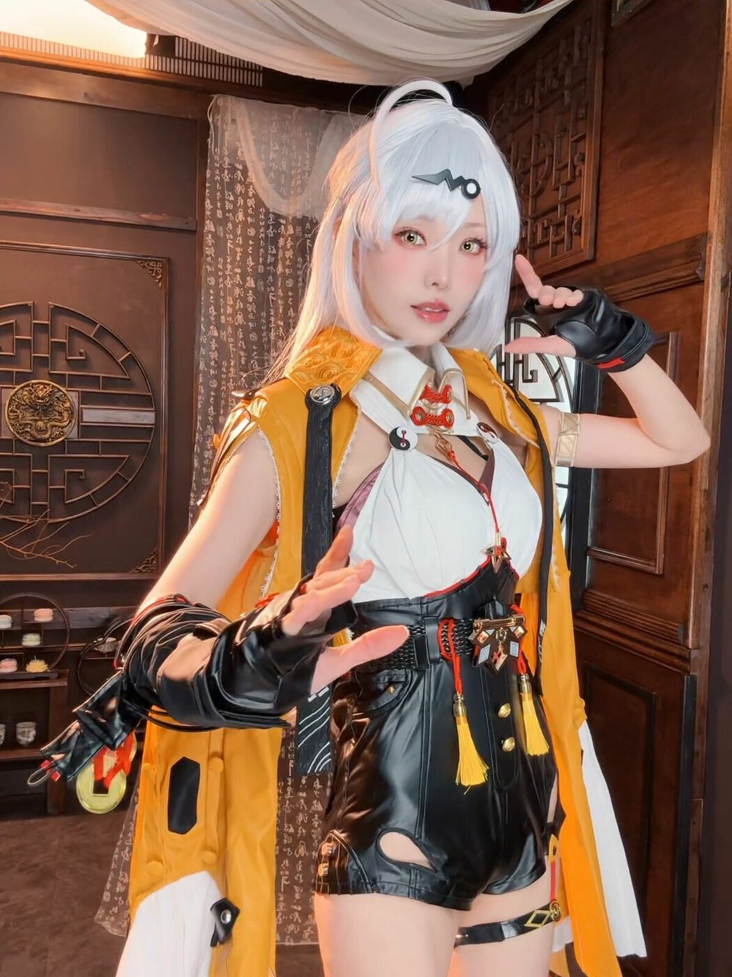 Coser@Ely_eee ElyEE子 – 绝区零-仪玄 (21P – 5V)