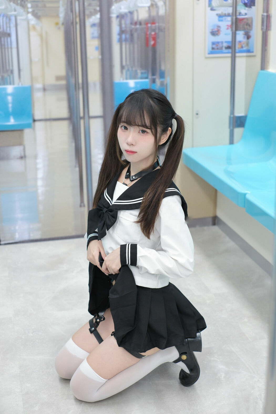 Coser@可可小白兔 – 電車上の女高中生 (72P)
