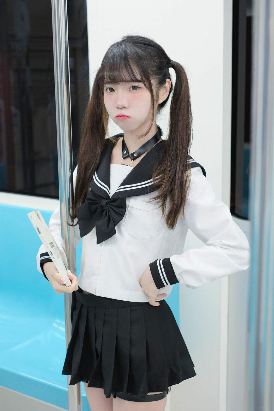 Coser@可可小白兔 – 電車上の女高中生 (72P)