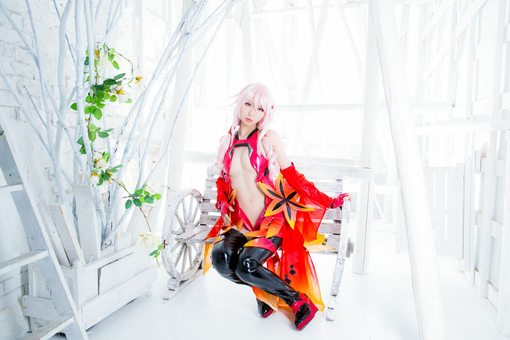 Coser@Mikehouse ミケ – The One Who Prays To Ask For Forgiveness Part02 (60P)