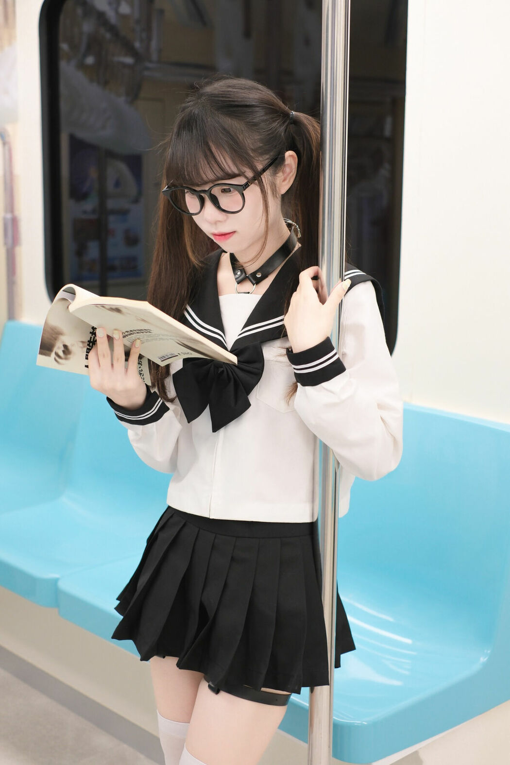Coser@可可小白兔 – 電車上の女高中生 (72P)