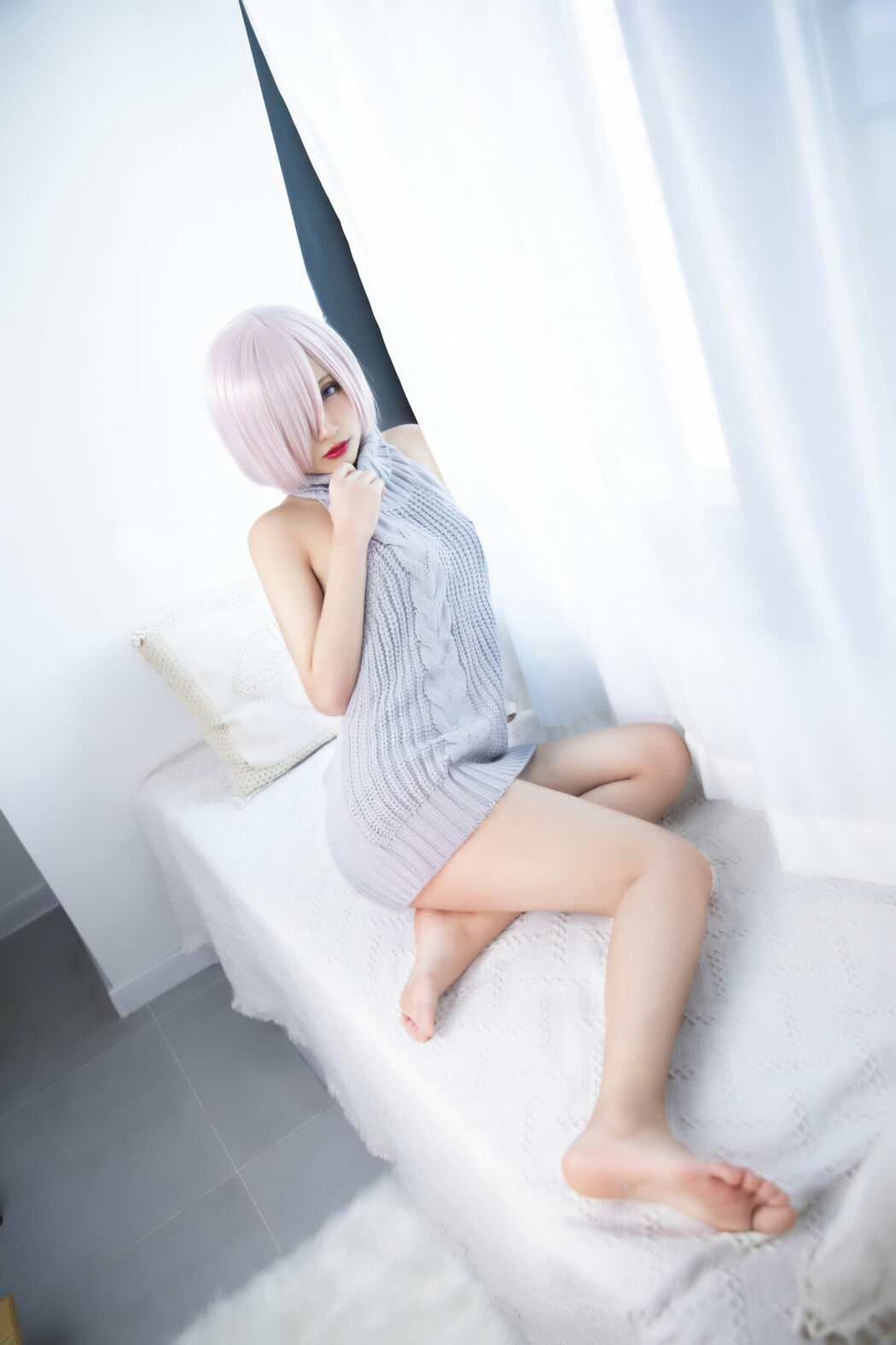 Coser@洛璃LoLiSAMA – 玛修露背毛衣 (24P)