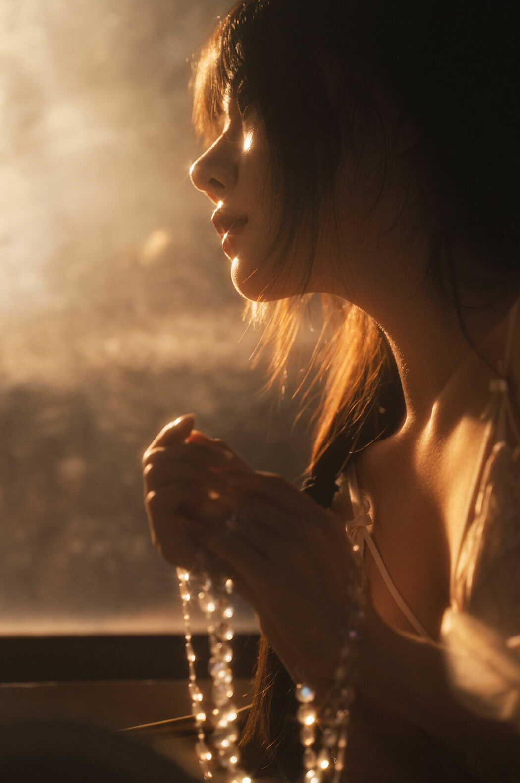 Coser@香草喵露露 – 白丝纱裙 (11P – 1V)