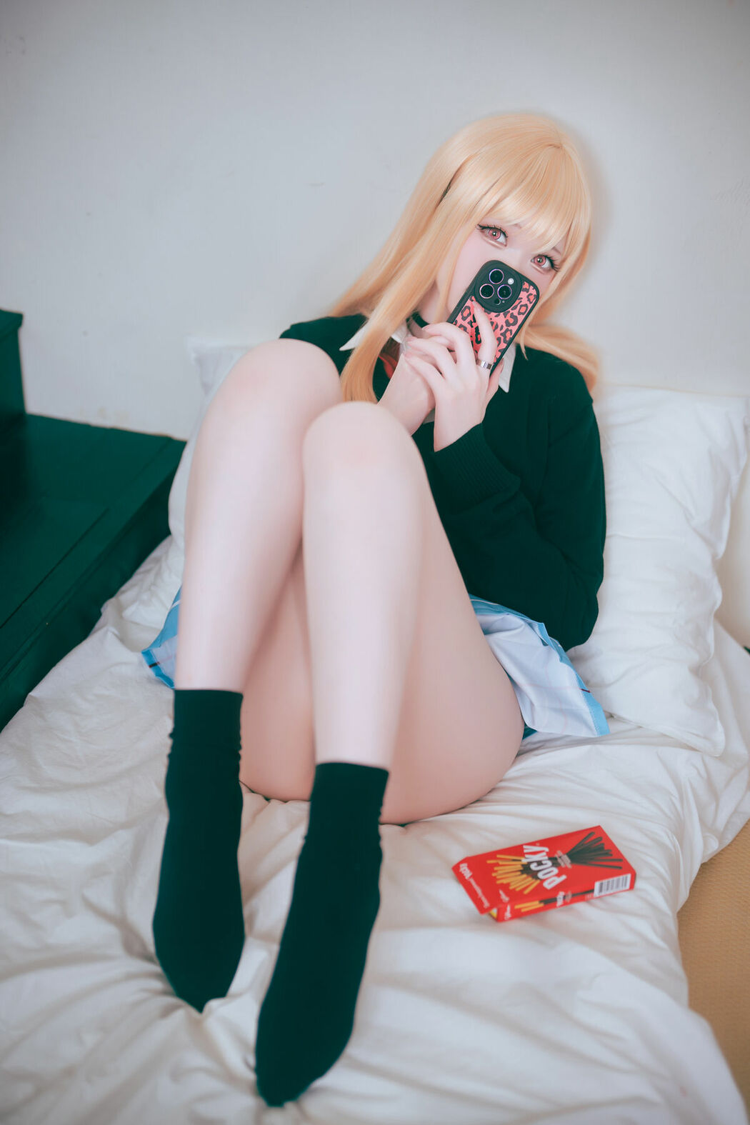 Coser@霜月shimo – 喜多川海梦 My Dress Up Part01 (48P)