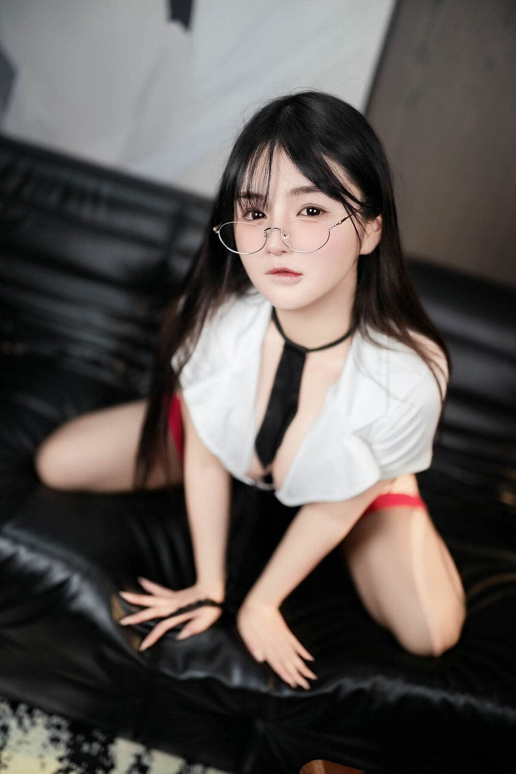 Coser@桜井宁宁 – 眼镜ol Part01 (64P)