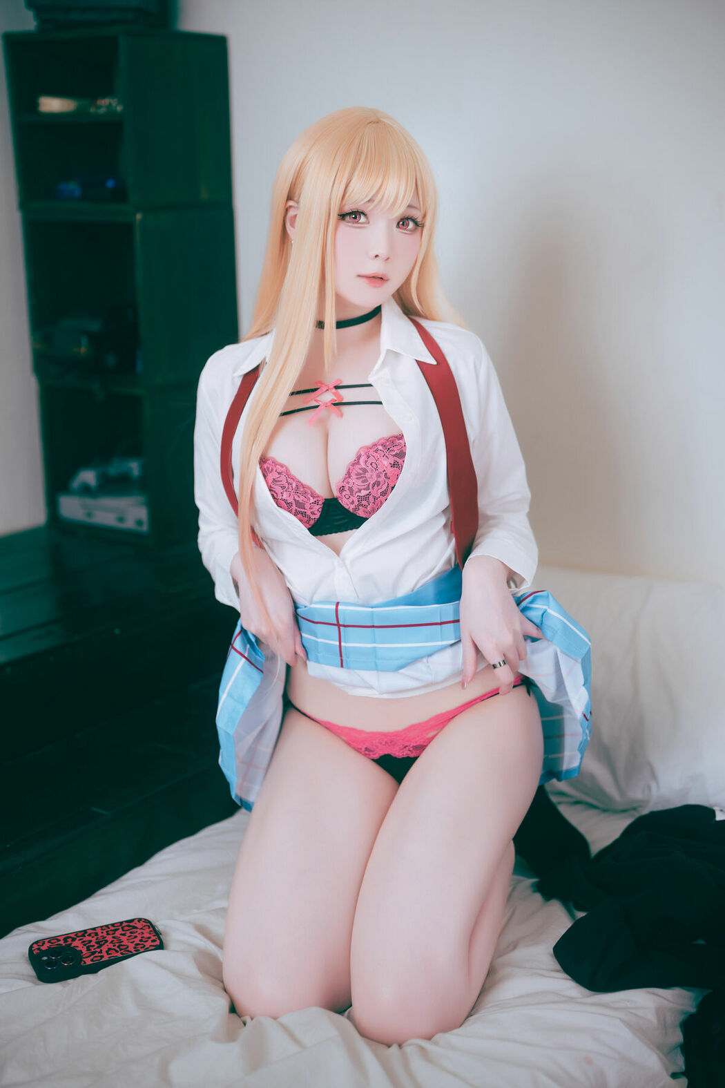 Coser@霜月shimo – 喜多川海梦 My Dress Up Part01 (48P)