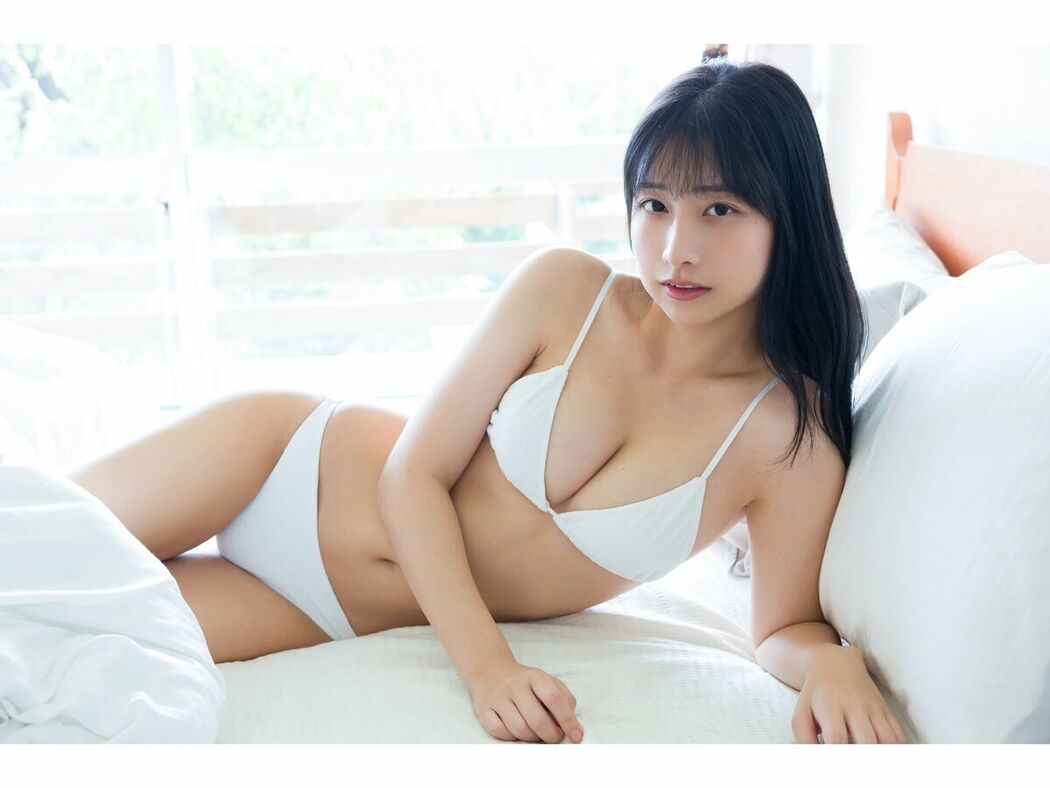 JP Yuka Suzuki 鈴木優香 – 密室のふれあい SPA デジタル写真集 (44P)
