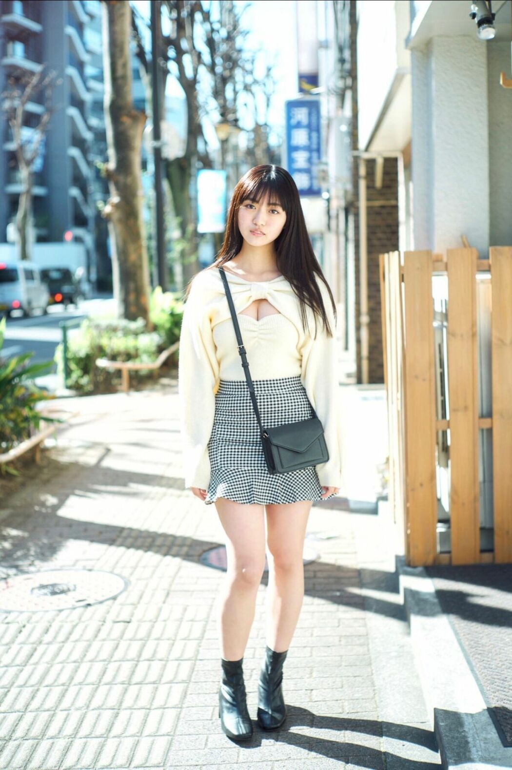 JP Toyoda Runa 豊田ルナ – FLASHデジタル写真集 ヒロインは幼馴染み Part01 (51P)