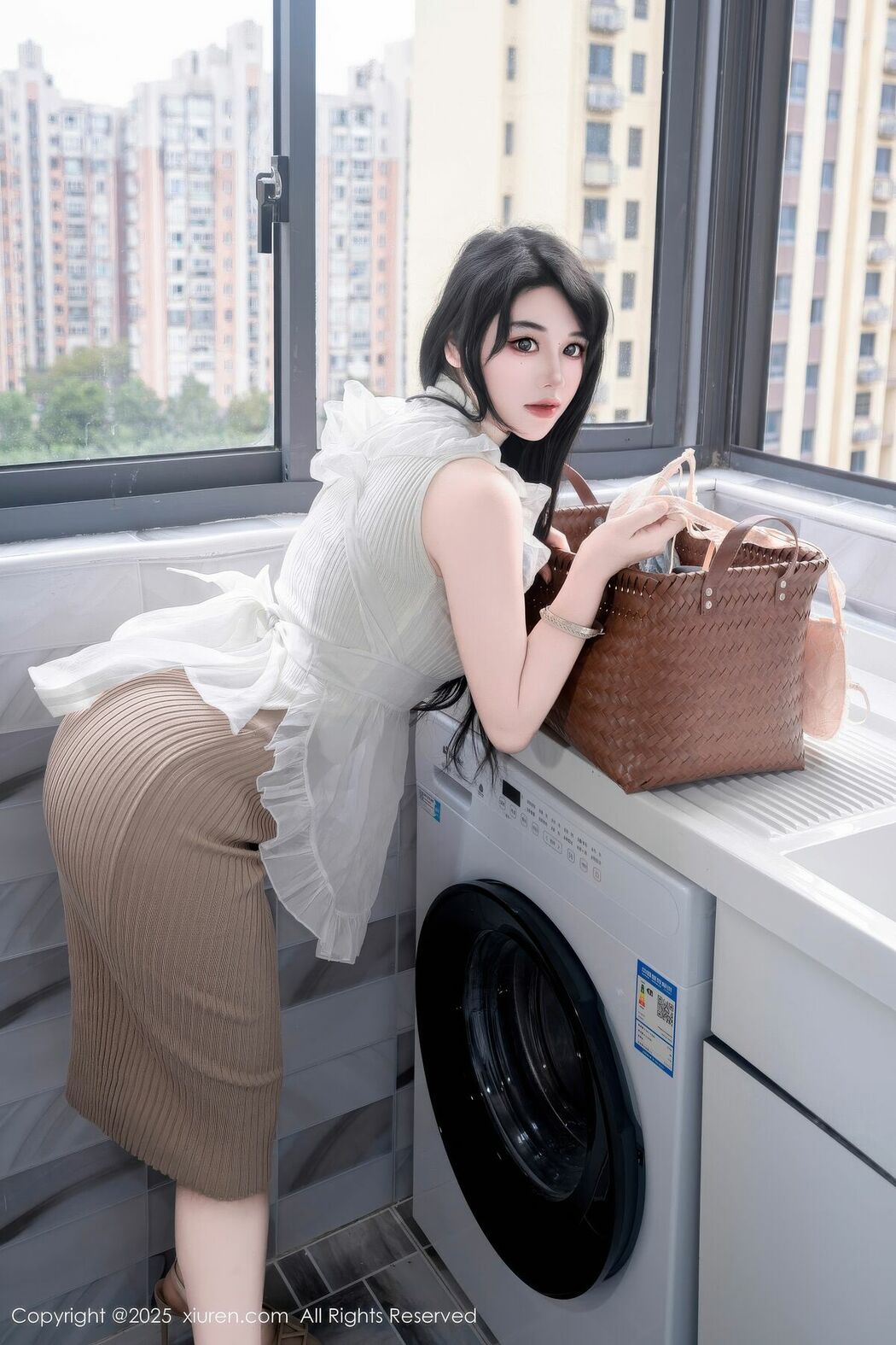 XiuRen秀人网 No.11010 Xi Xi Ai Chi Cao Mei (84P)