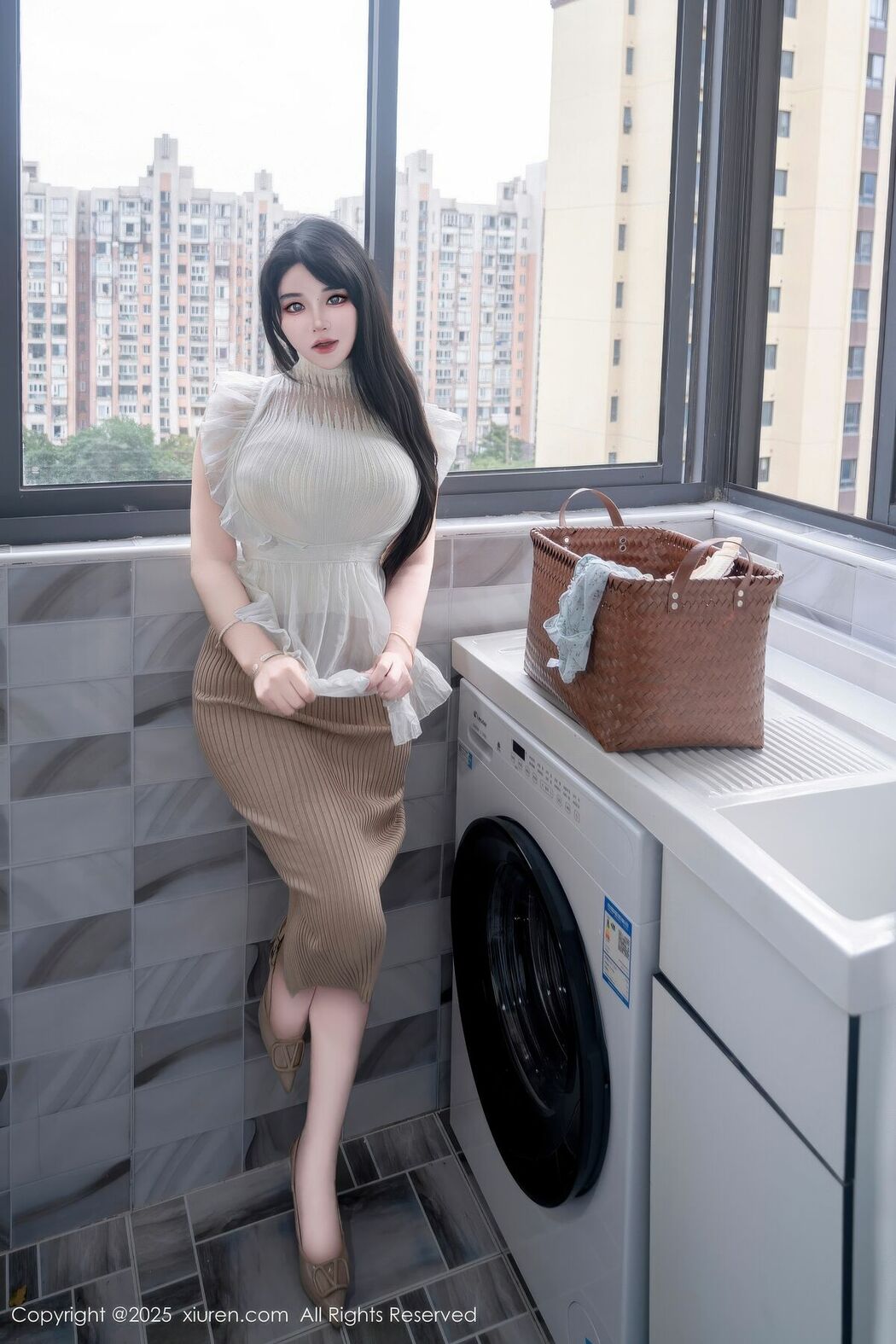 XiuRen秀人网 No.11010 Xi Xi Ai Chi Cao Mei (84P)