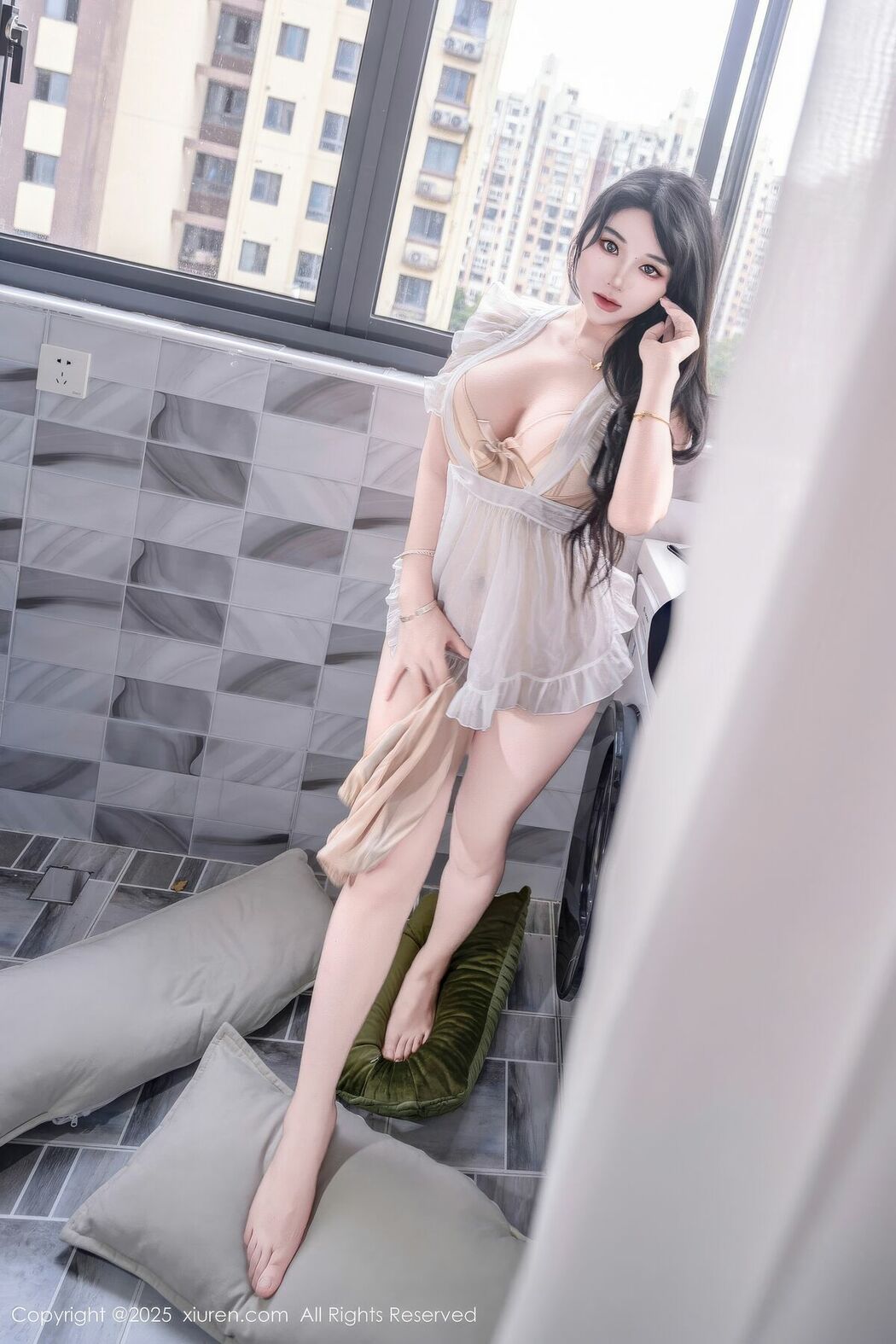 XiuRen秀人网 No.11010 Xi Xi Ai Chi Cao Mei (84P)