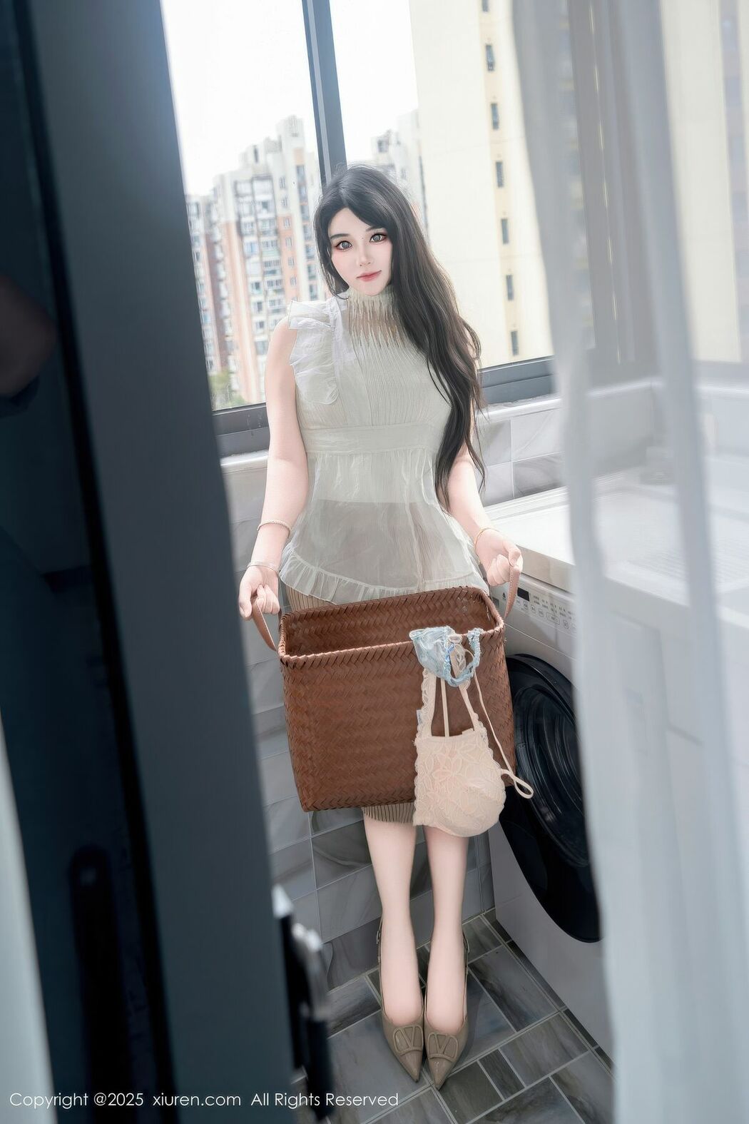 XiuRen秀人网 No.11010 Xi Xi Ai Chi Cao Mei (84P)