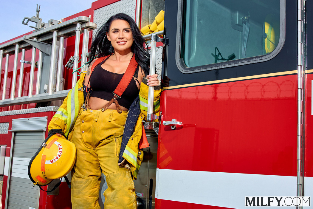 One Sexy MILF Eva Angelina Getting Fucked By Six Cocks Cover Photo