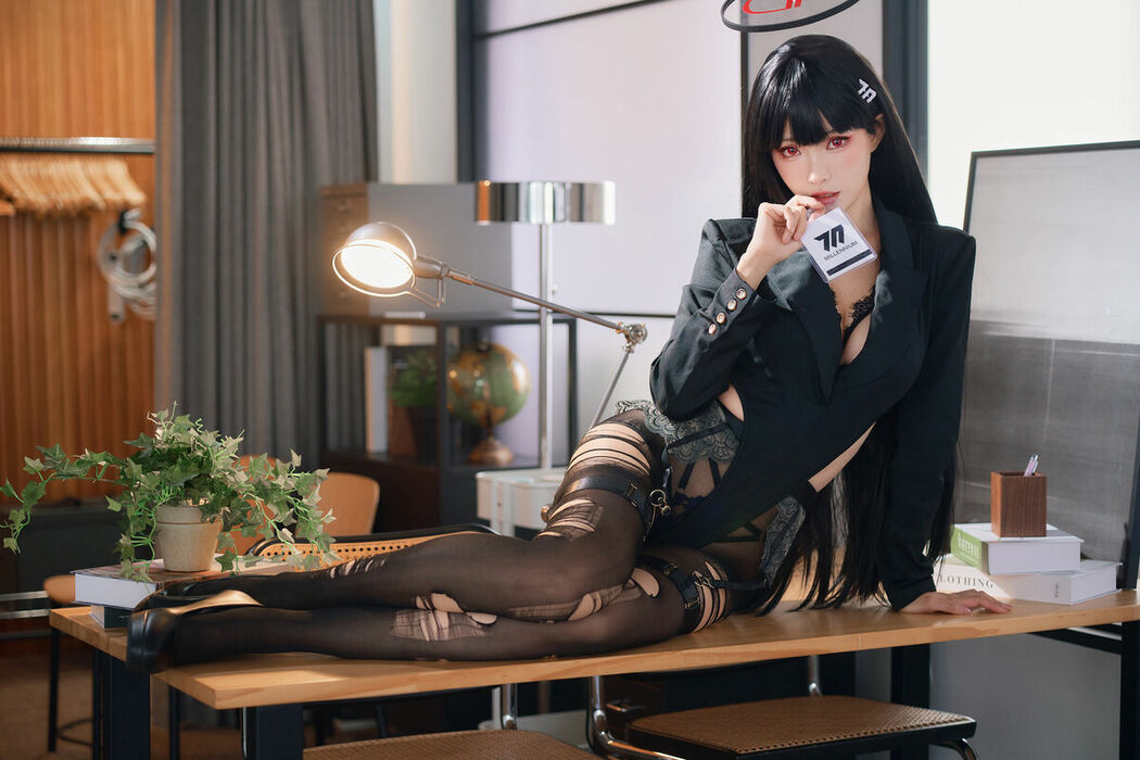 Coser@Ely_eee ElyEE子 – 调月莉音 秘密吊帶 (38P)