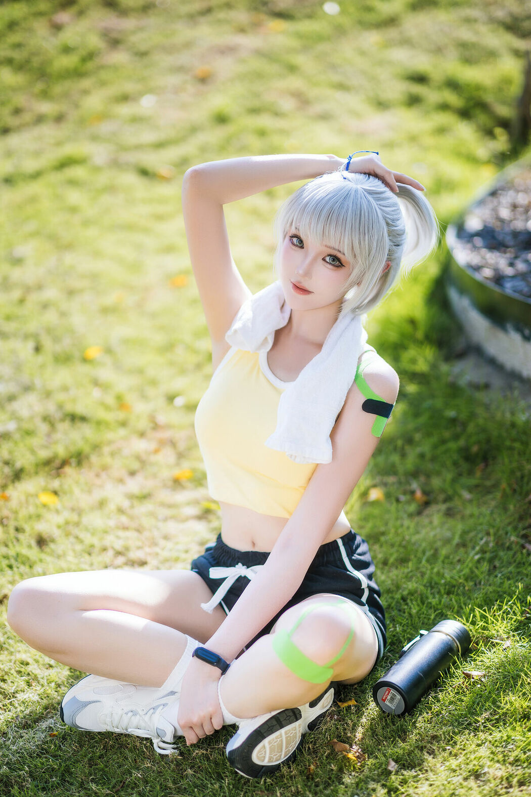 Coser@瓜希酱 – 灵笼-白月魁运动服 (16P)