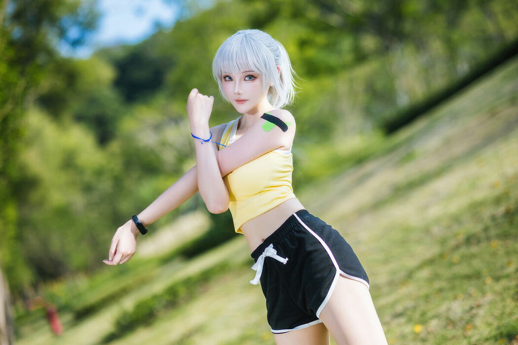 Coser@瓜希酱 – 灵笼-白月魁运动服 (16P)