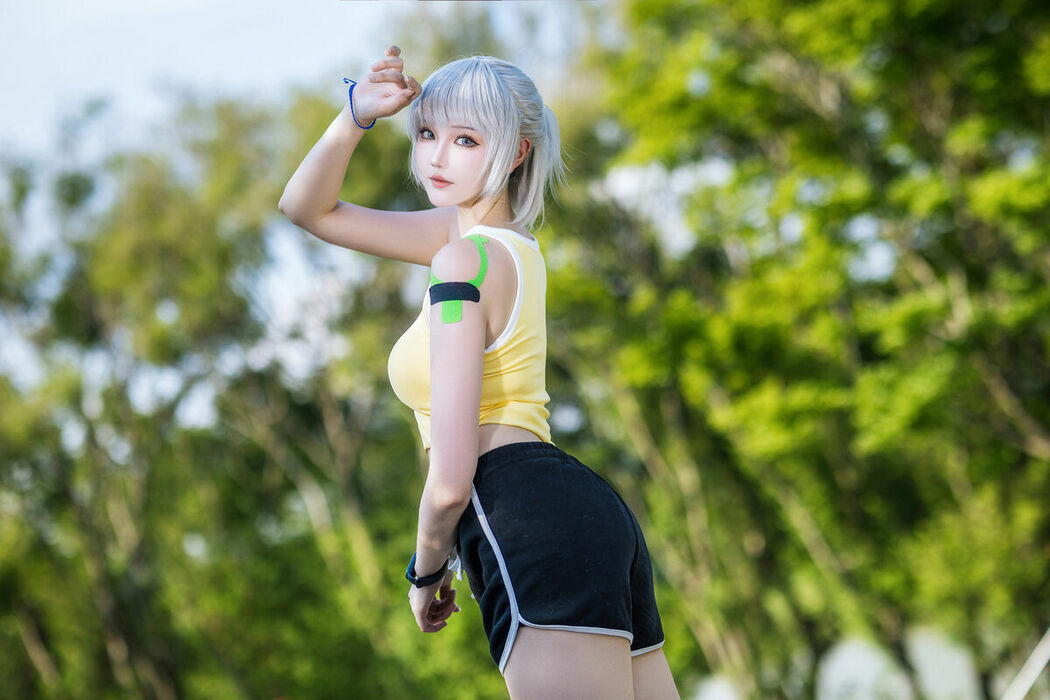 Coser@瓜希酱 – 灵笼-白月魁运动服 (16P)