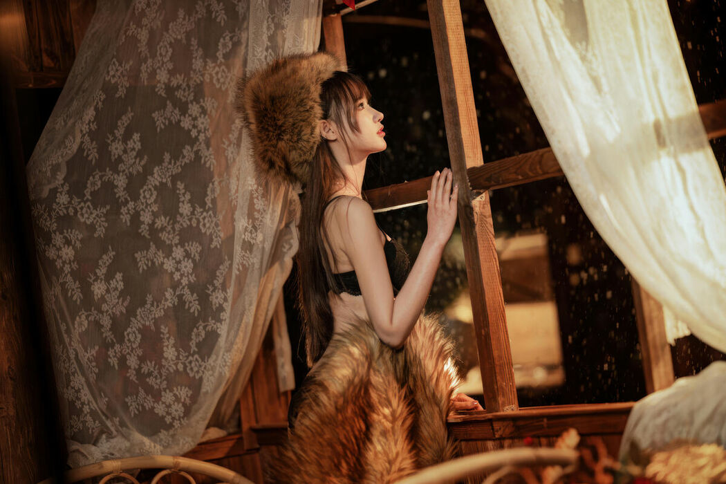 Coser@羽生三未 – 冬之恋歌 (38P)