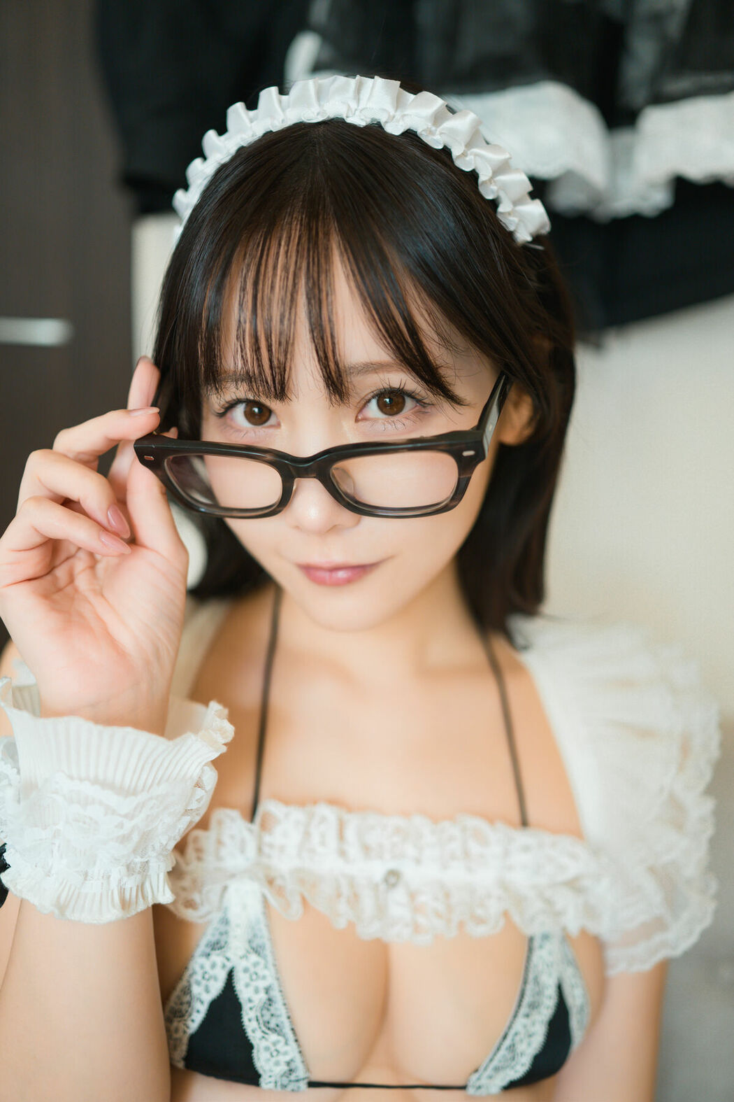 Coser@けん研 けんけん – DL写真集 推し型メイドロイドとしたいこと Part02 (68P)