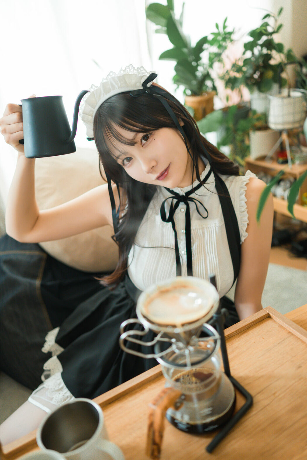 Coser@けん研 けんけん – DL写真集 推し型メイドロイドとしたいこと Part01 (68P)