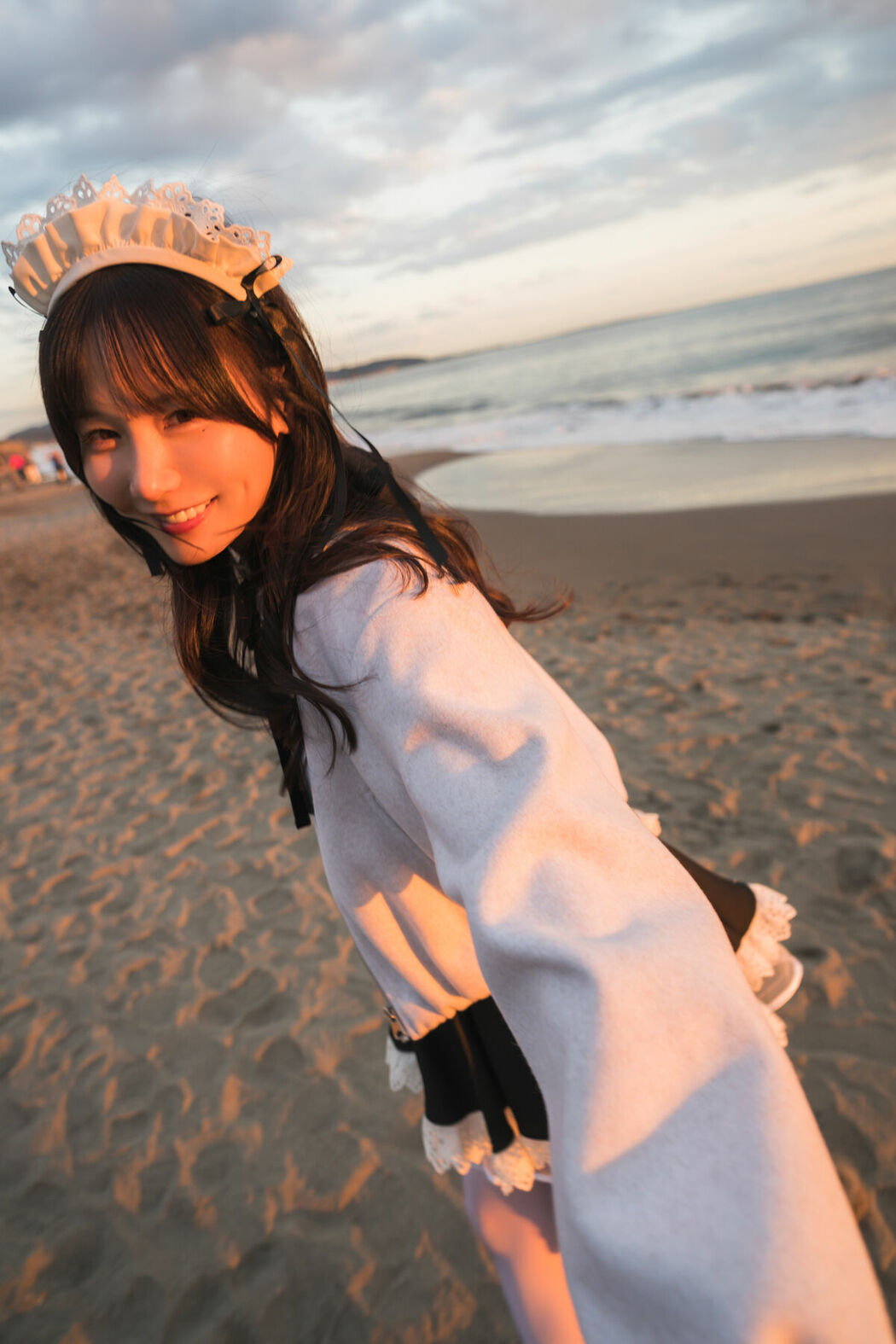 Coser@けん研 けんけん – DL写真集 推し型メイドロイドとしたいこと Part01 (68P)