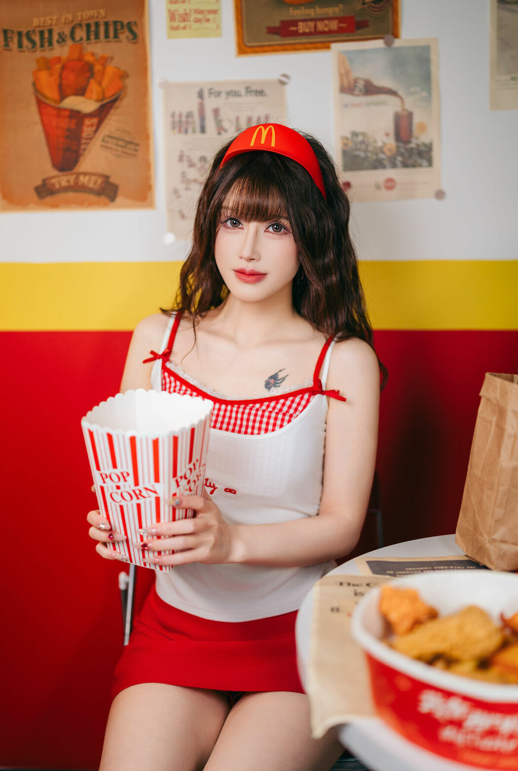 Coser@鹿八岁 – 麦门打工日记 (18P)