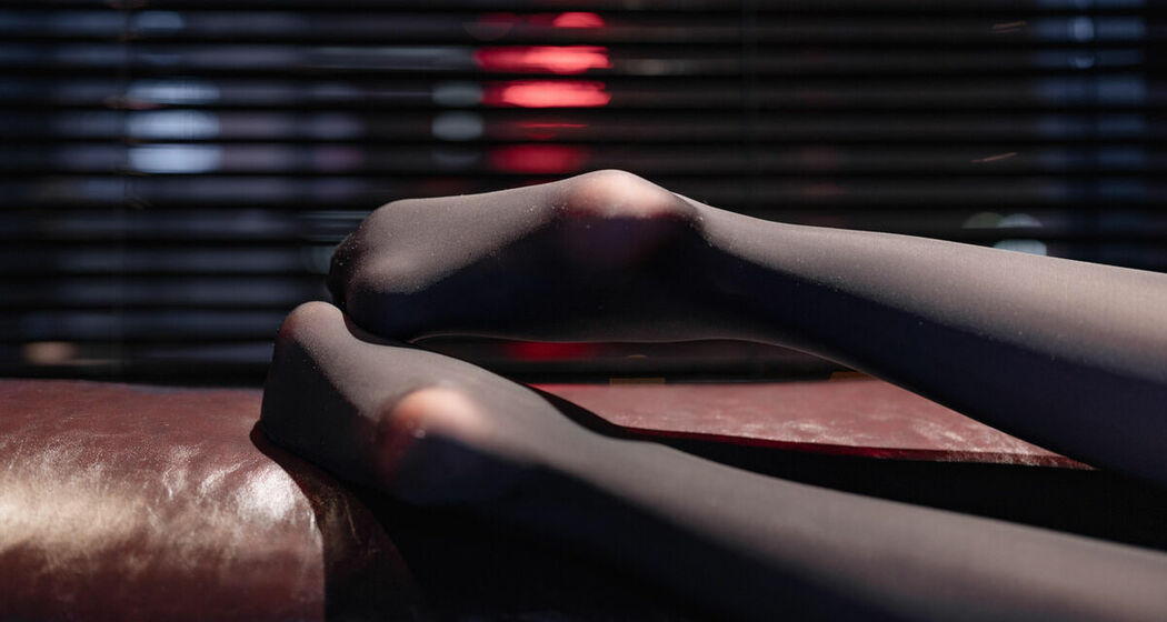 Coser@轩萧学姐 – 黑丝通讯官 (61P)