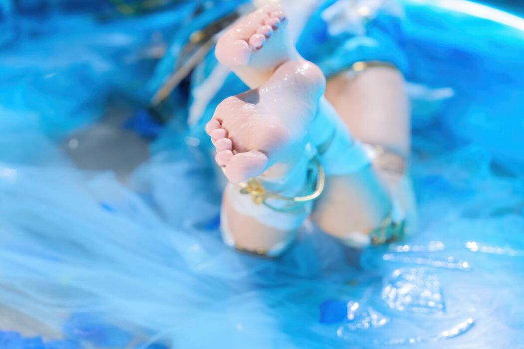 Coser@阿薰kaOri – 鸣潮 谕女尤诺 Part03 (72P)