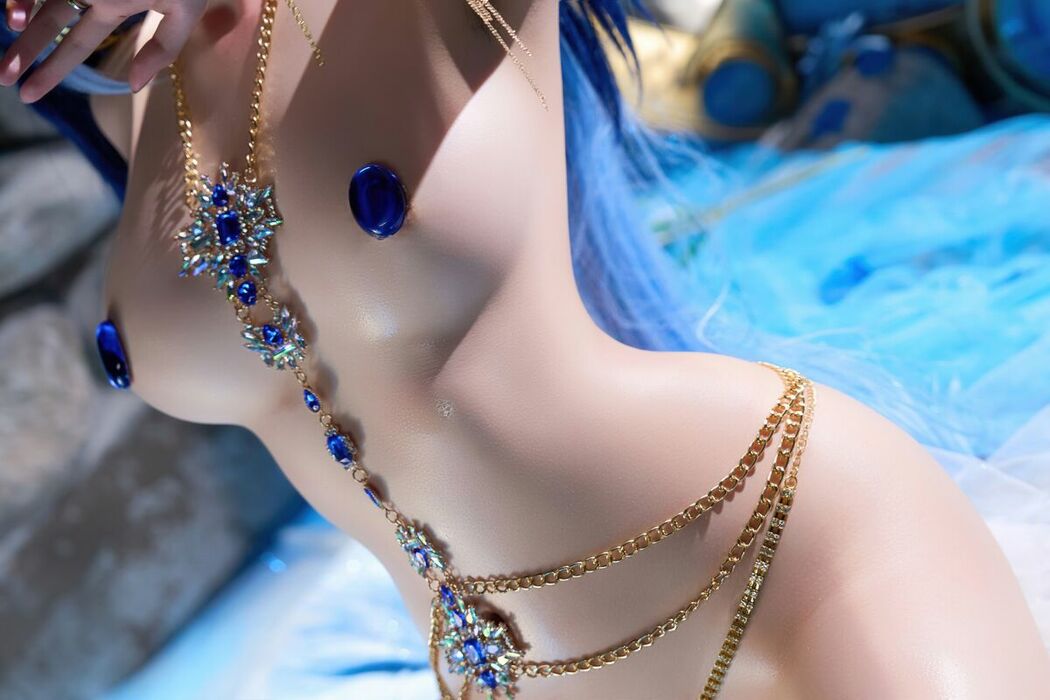 Coser@阿薰kaOri – 鸣潮 谕女尤诺 Part01 (72P – 12V)