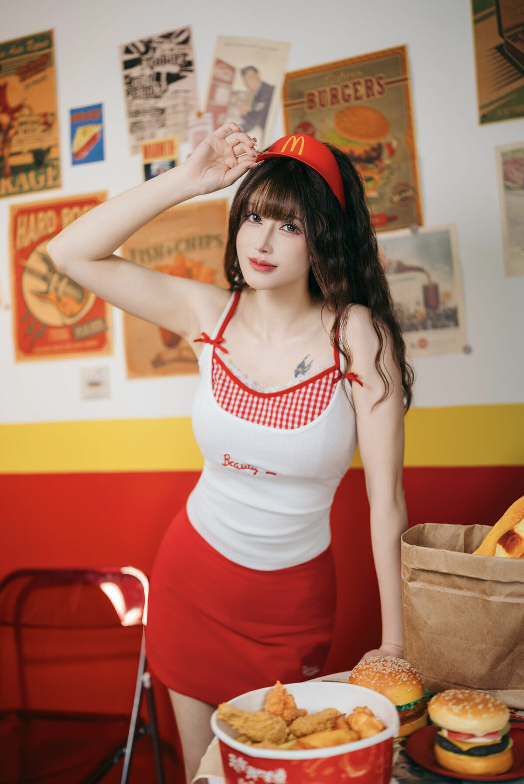 Coser@鹿八岁 – 麦门打工日记 (18P)