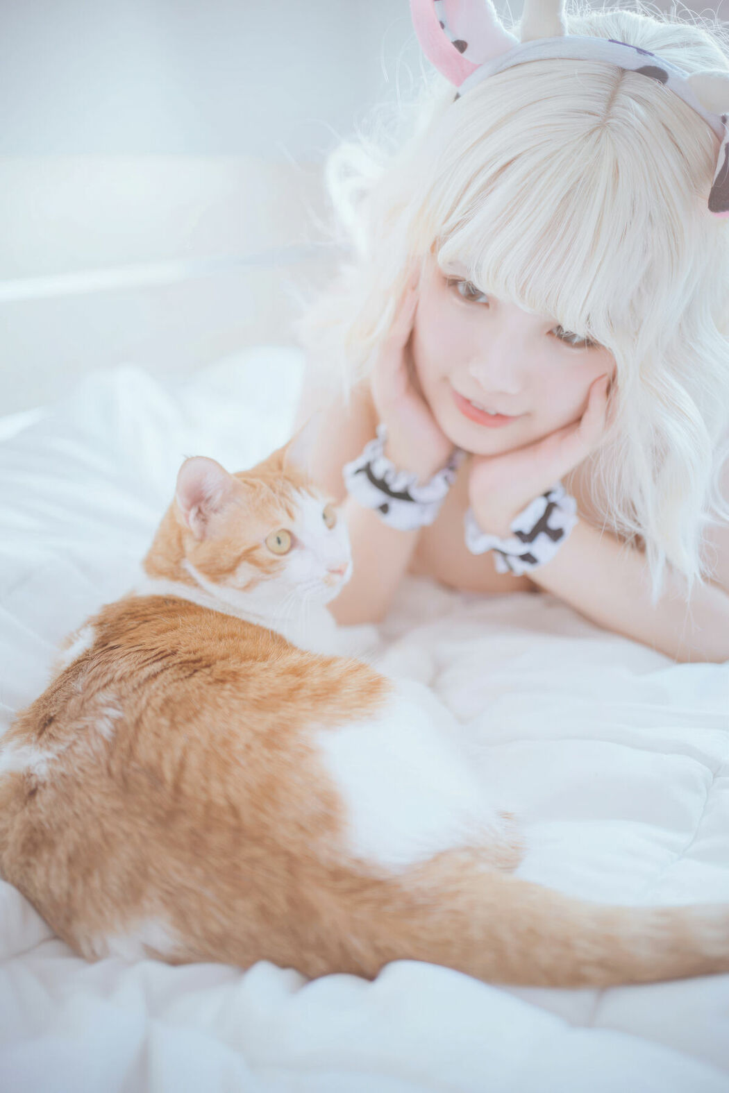 Coser@阿半今天很开心 – 奶牛比基尼 (52P)