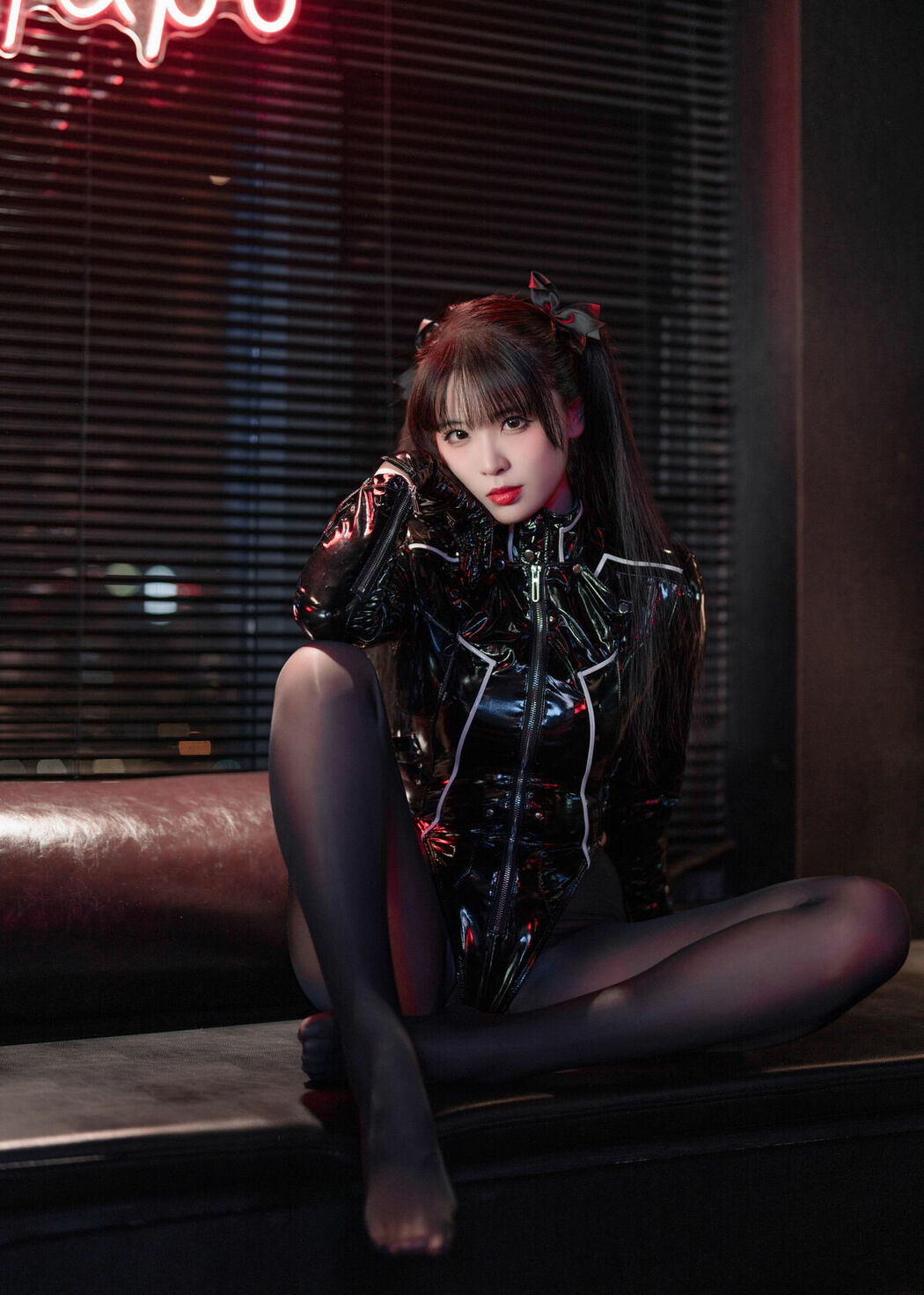 Coser@轩萧学姐 – 黑丝通讯官 (61P)