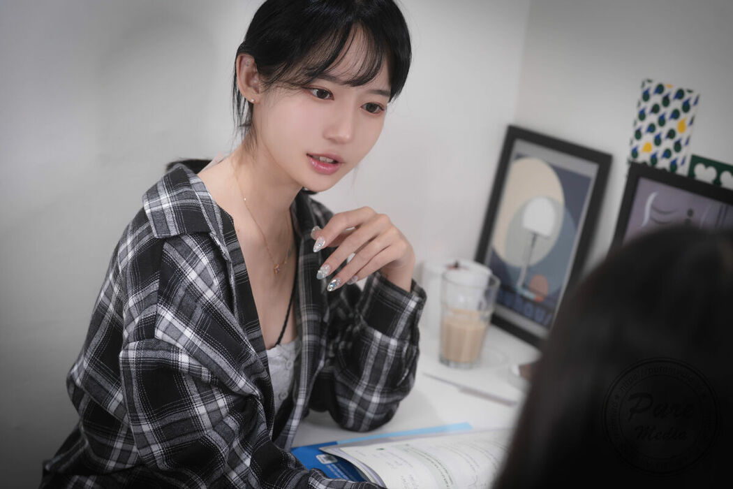 Pure Media Vol.307 – Yeha 예하 And Yuna Part01 (55P)