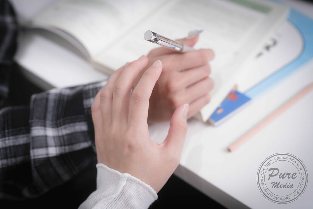 Pure Media Vol.307 – Yeha 예하 And Yuna Part01 (55P)