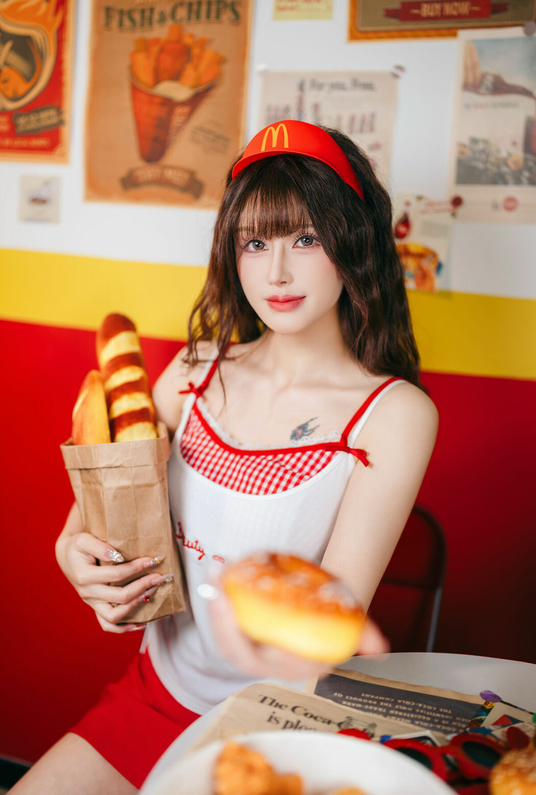 Coser@鹿八岁 – 麦门打工日记 (18P)