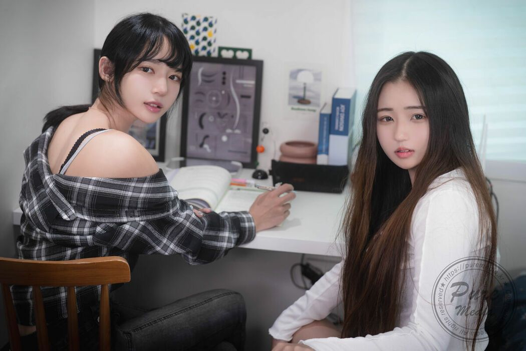 Pure Media Vol.307 – Yeha 예하 And Yuna Part01 (55P)