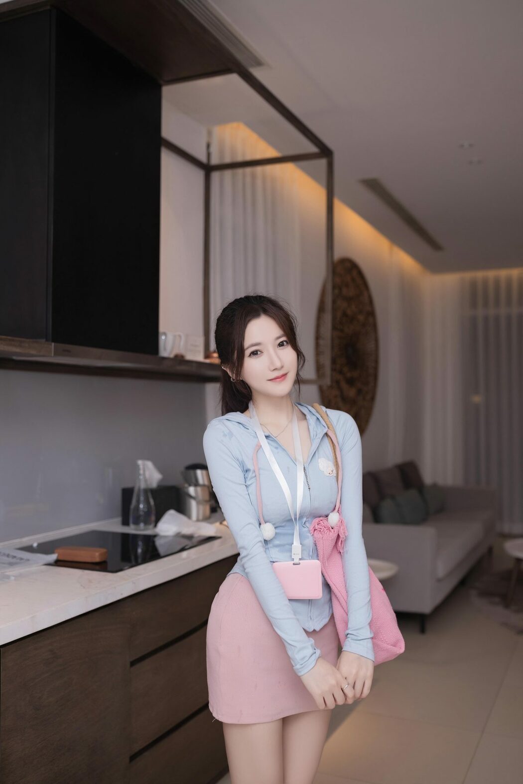 Yu Zi Jiang Fish 鱼子酱Fish Vol.057 内购无水印 等下班的人 A