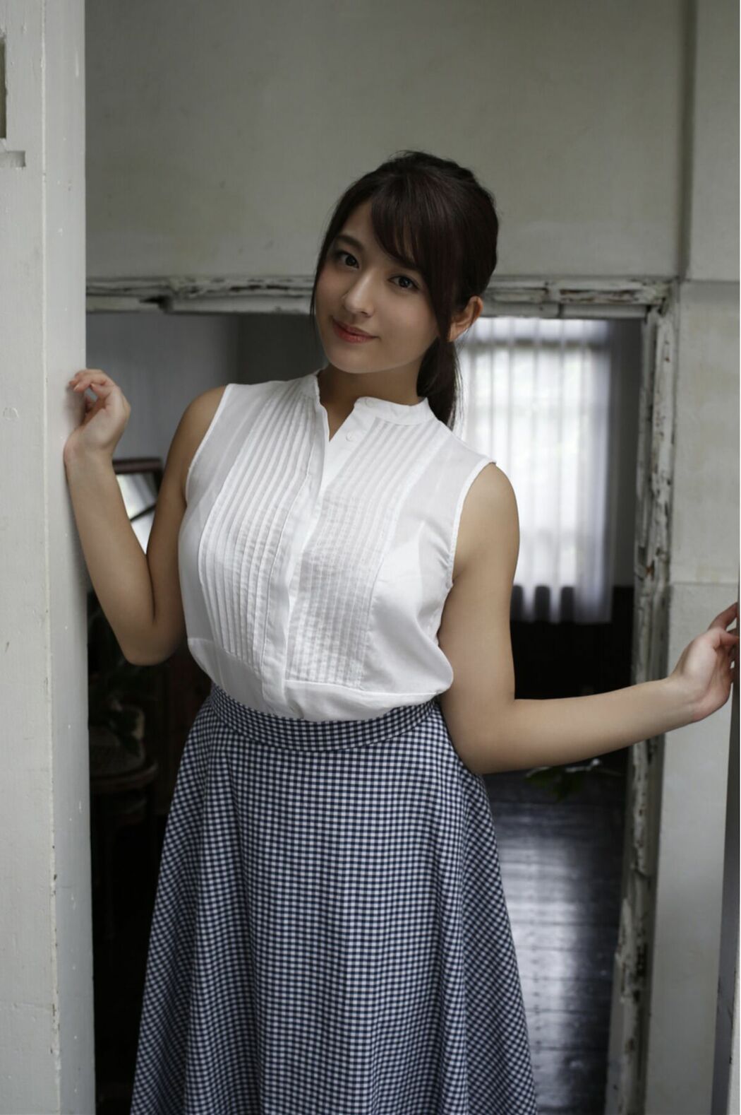 JP Kana Tokue 徳江かな – つやごと (81P)