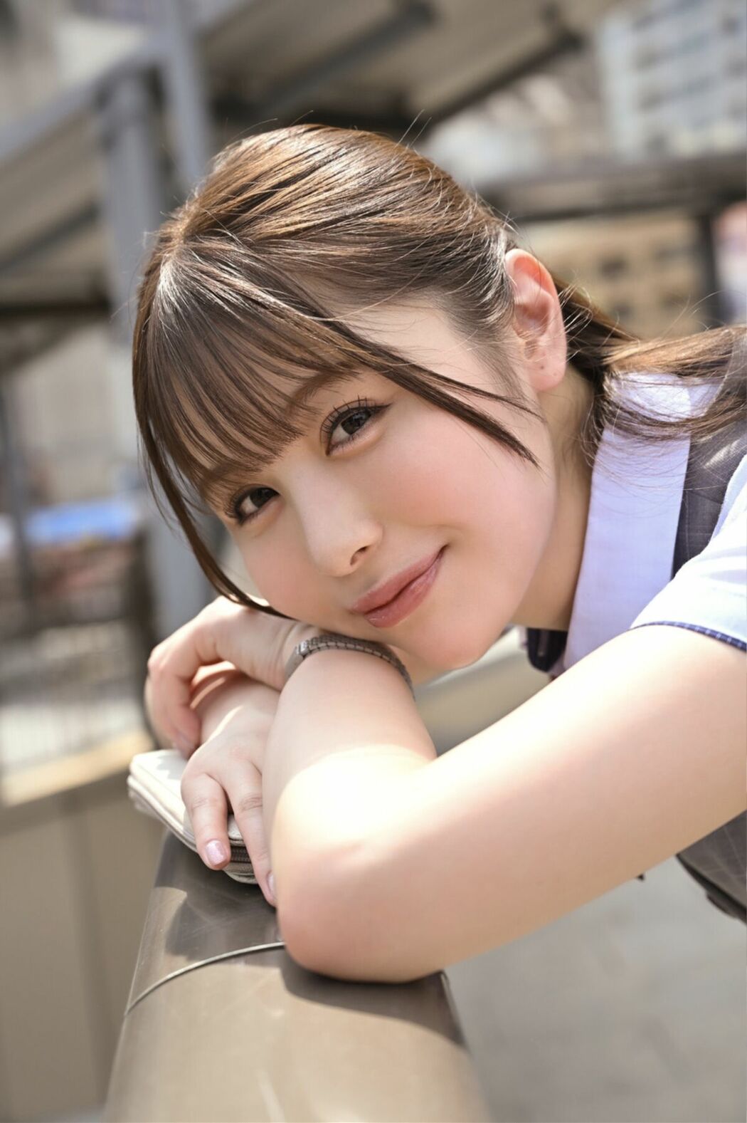 JP 働くオンナ図鑑 01 グラビア写真集 Part01 (48P)