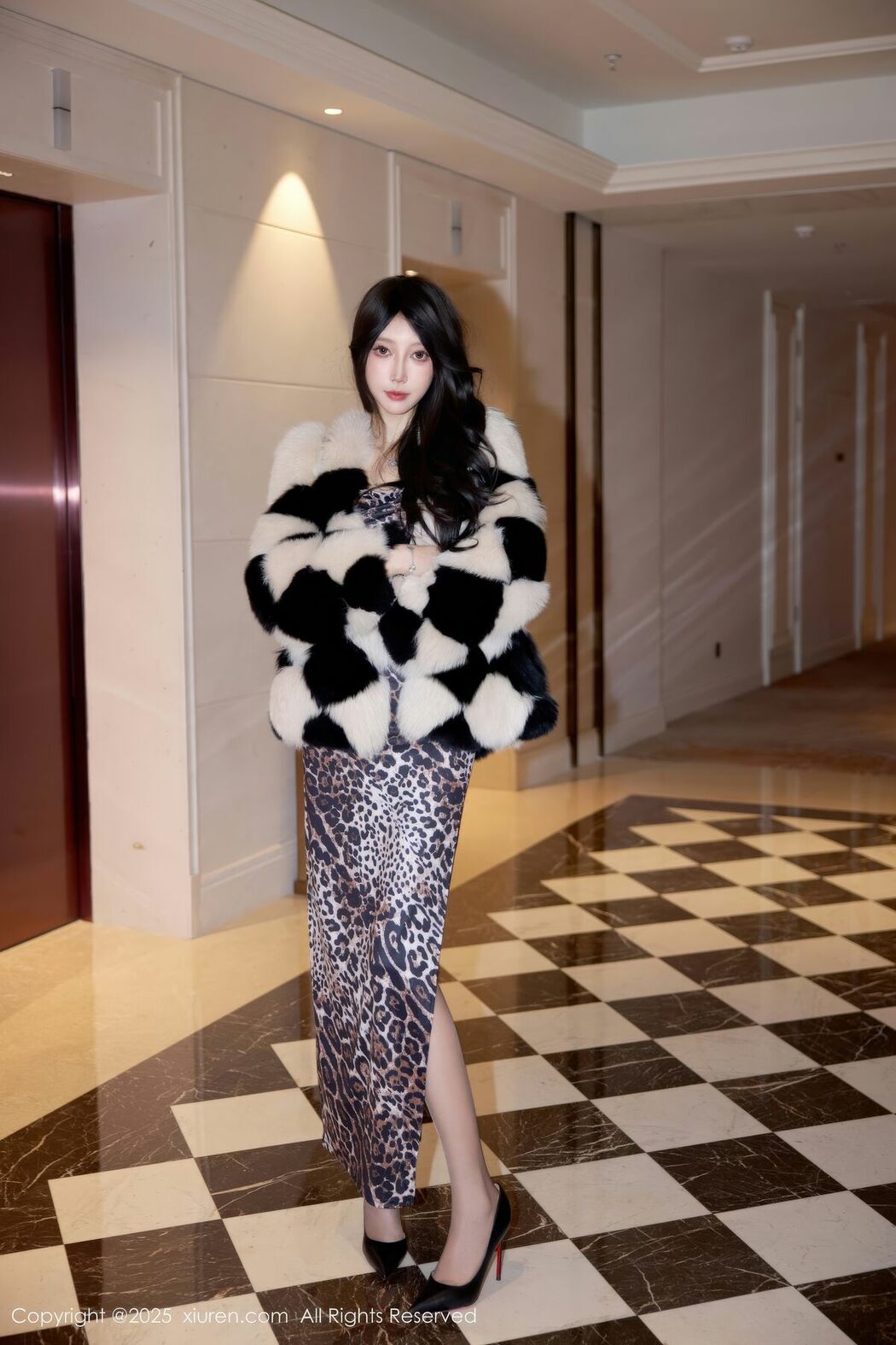 XiuRen秀人网 No.11082 Yue Er Yue Er (75P)