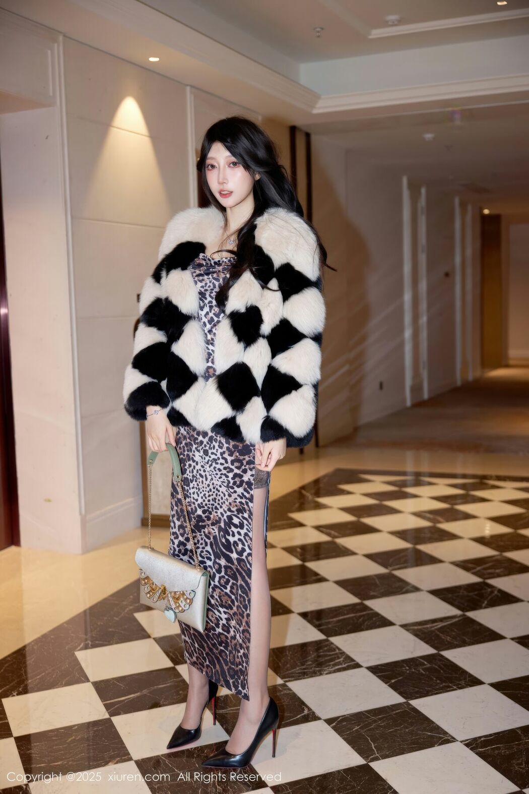 XiuRen秀人网 No.11082 Yue Er Yue Er (75P)