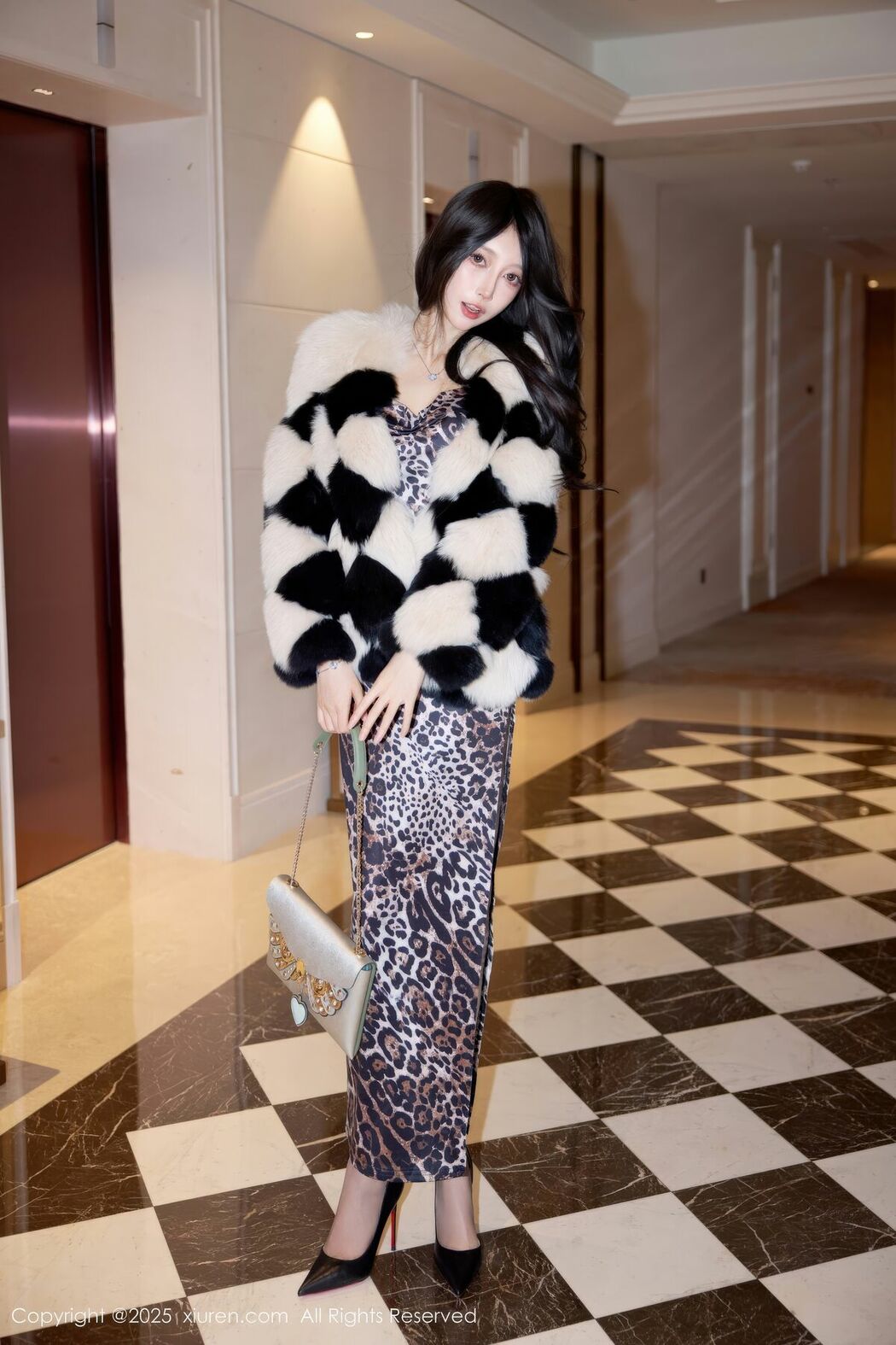 XiuRen秀人网 No.11082 Yue Er Yue Er (75P)