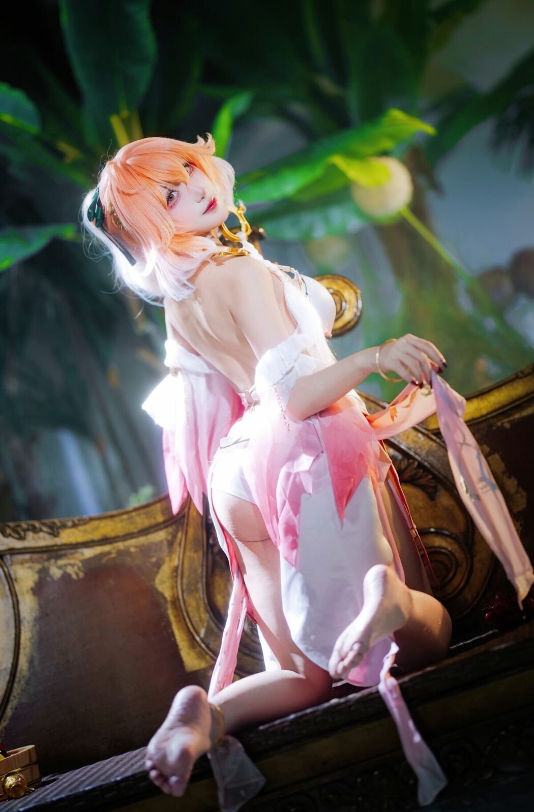 Coser@是夙卿呀 – 长离泳装 (12P)