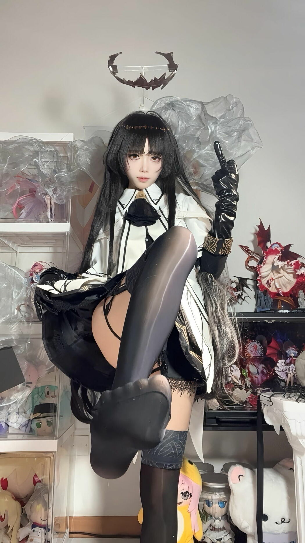 Coser@白栎Shirly – 明日方舟 阿尔图罗 Part01 (66P – 28V)