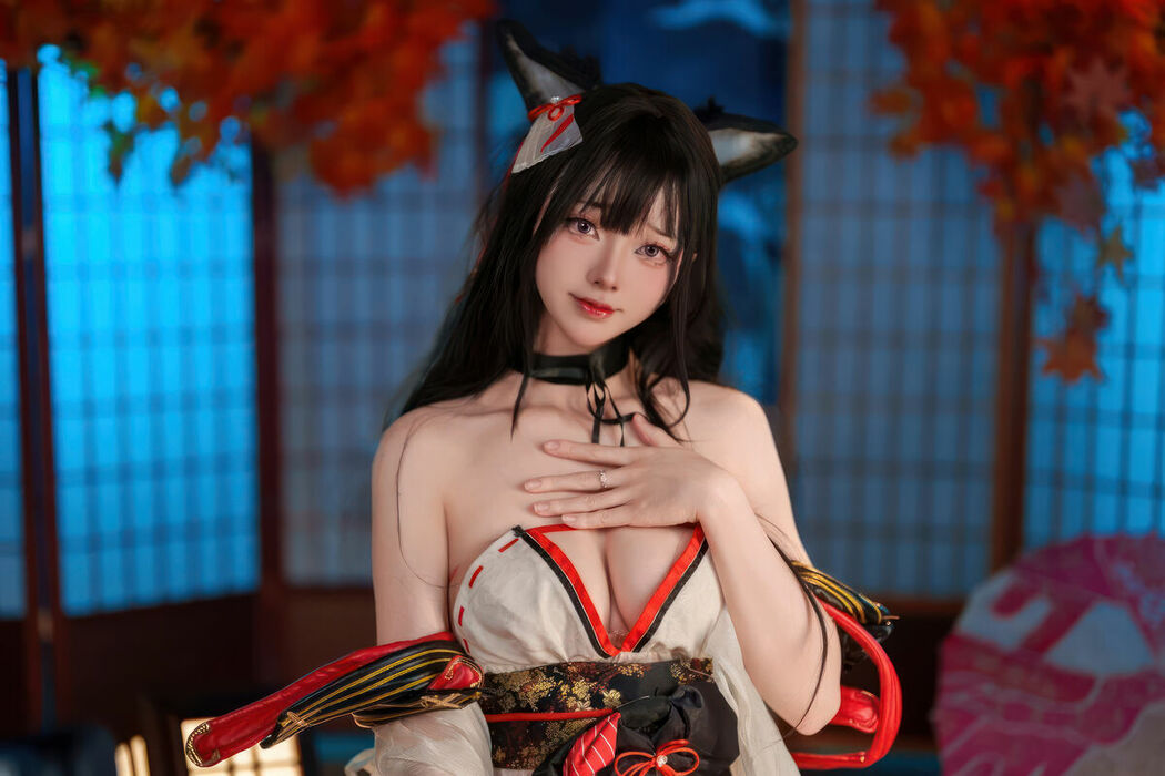 Coser@前野太太 – 碧蓝航线 天城泳装 (27P)