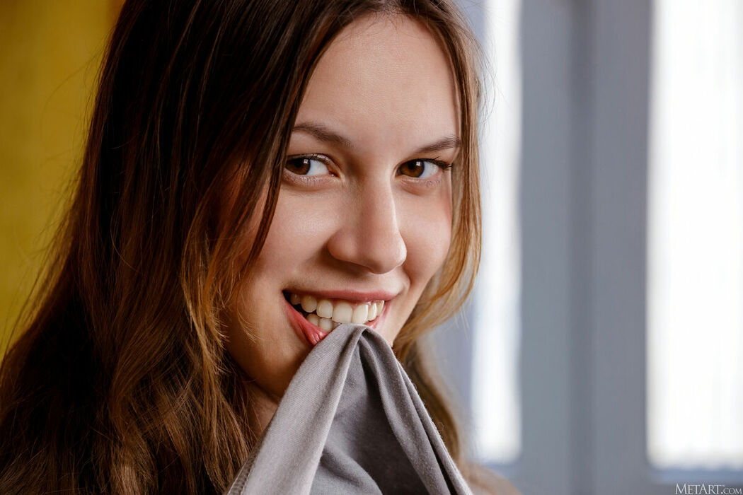 MetArt Giselle – Gray Shades Part01 (57P)