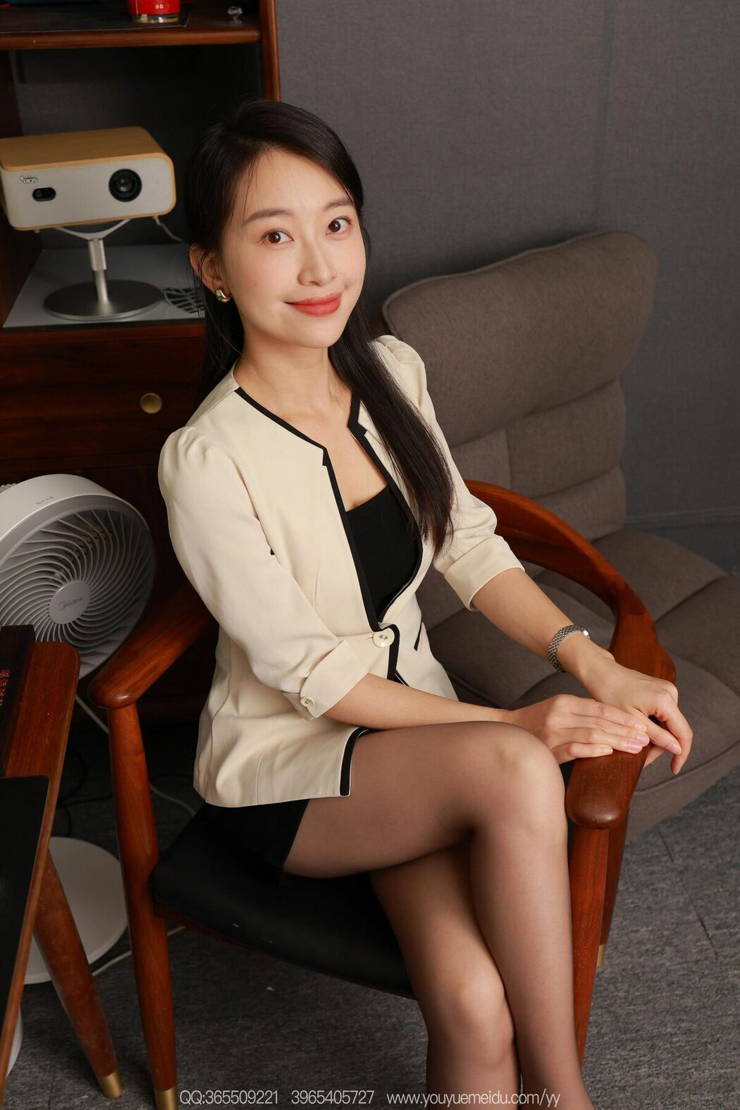 IESS异思趣向 SXJ No.2196 Xiao Jie Part02 (53P)