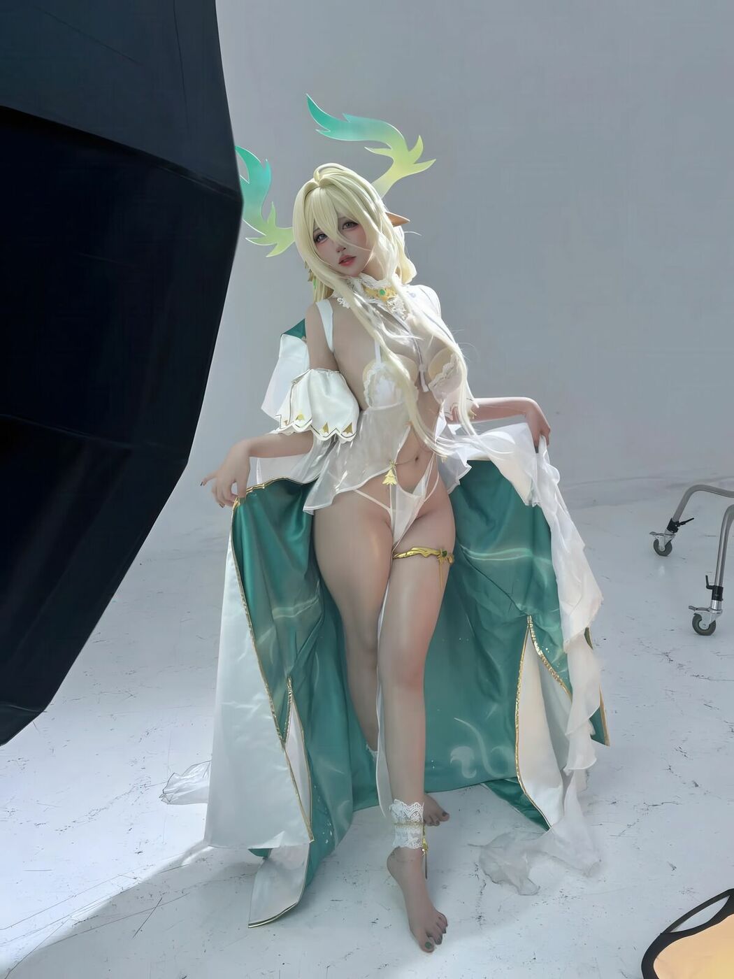 Coser@阿薰kaOri – 碧蓝航线 金狮 Part04 (60P)